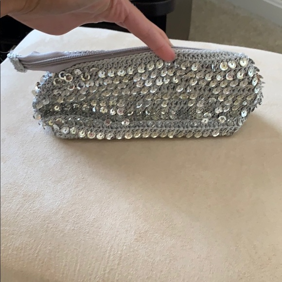4/$25🦋 Frankie and Johnnie Sequin zipper pouch - Picture 3 of 6